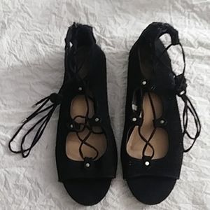 Black Lace-up Slippers
